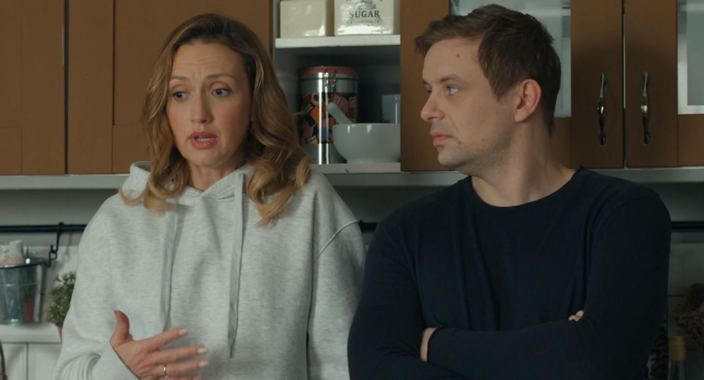 Barwy szczęścia odc. 3187. Asia Sokalska (Anna Gzyra), Hubert (Marek Molak)