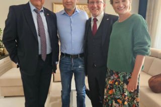 Ranczo 11 sezon na planie. Klaudia (Marta Chodorowska), Kozioł (Cezary Żak), Czerepach (Artur Barciś), Tomasz Sygut