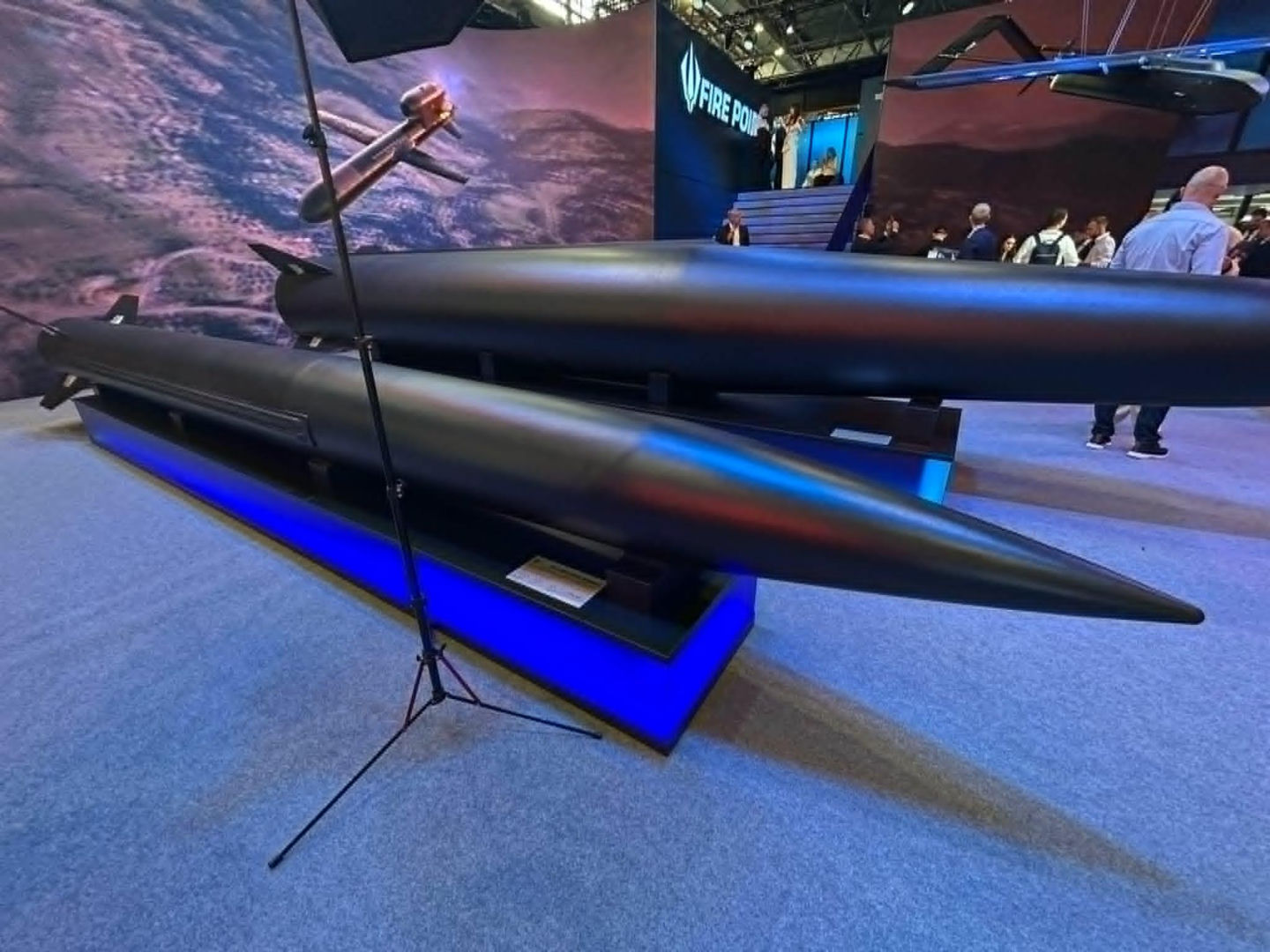 FP-5 „Flamingo” i makiety rakiet FP-7 oraz FP-9