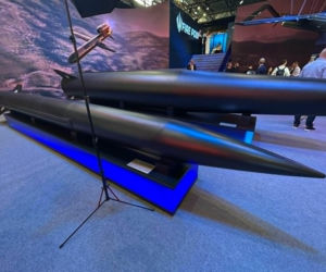 FP-5 „Flamingo” i makiety rakiet FP-7 oraz FP-9