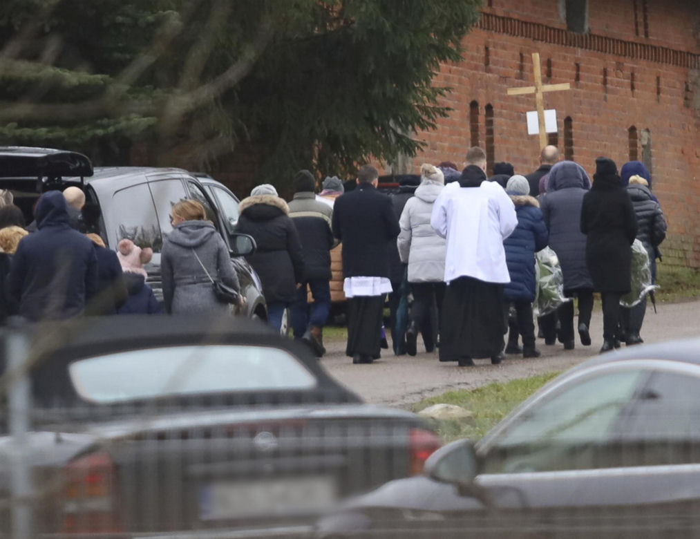 Tajemnicza śmierć kierowcy czarnego BMW. Arek wracał z pracy i zginął