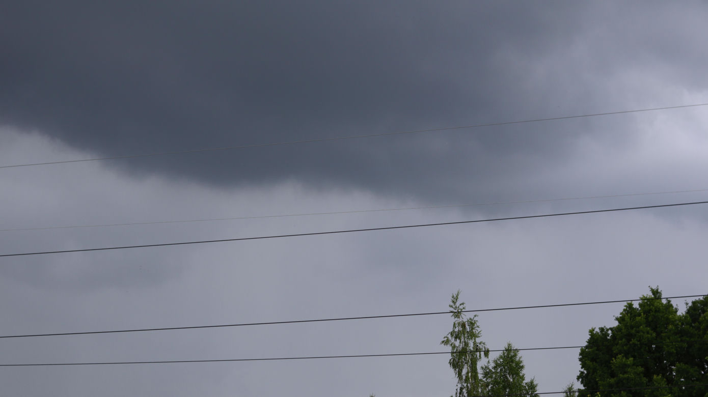 Burza nad Lublinem. Czarne chmury przykryły miasto, słychać grzmoty [GALERIA]