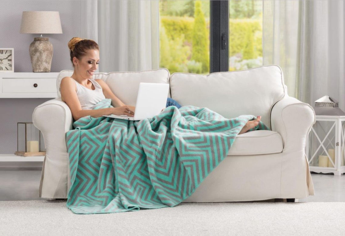 Koc Cotton Cloud, mint maze, marki Dekoria