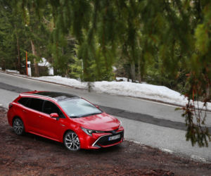 Toyota Corolla Touring Sports 2.0 Hybrid 180 KM e-CVT Executive