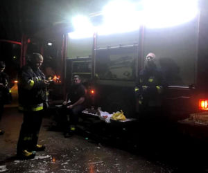 Strażackie nocne czuwanie i dogaszanie nad Biebrzą