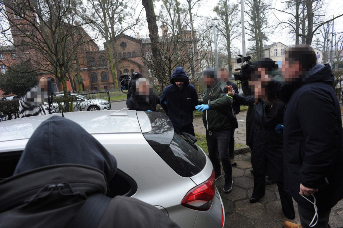  Wjechał w grupę ludzi, 20 osób trafiło do szpitala. Sprawca jest przesłuchiwany. Usłyszy wkrótce zarzuty