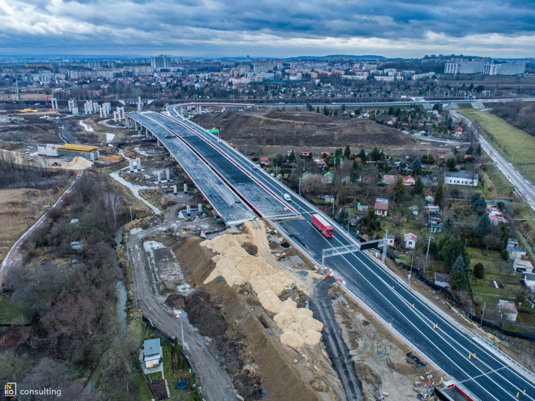 Tak powstaje węzeł Mistrzejowice w Krakowie, brakująca część S7