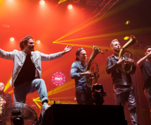 Gwiazdy dla Białej Gwiazdy, czyli wielki koncert charytatywny w hali Wisły