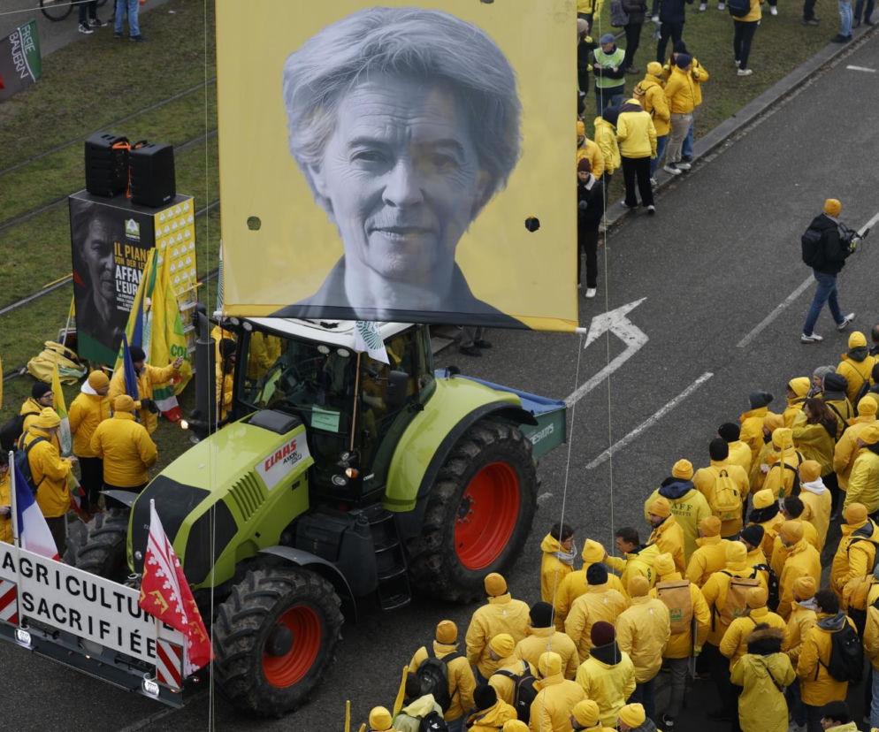 Tysiące rolników pod Parlamentem Europejskim. Sprzeciwiają się umowie UE–Mercosur