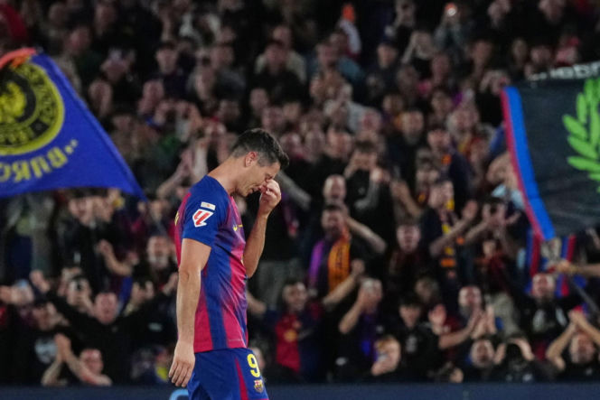 Robert Lewandowski po pożegnalnym meczu na stadionie Barcelony