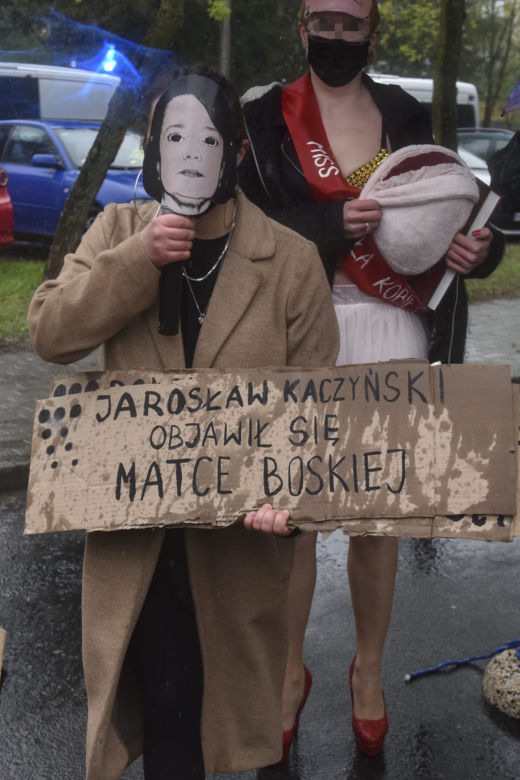 Urodziny Ojca Rydzyka zorganizowane przez środowiska feministyczne