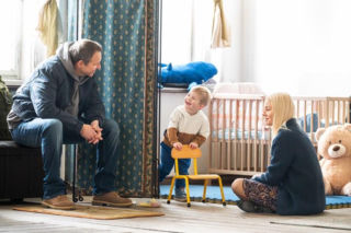 Pierwsza miłość: Emilce udaje się wykraść broń. Strzela do Mateusza...