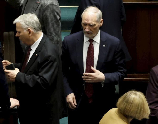 Sikorski ostro do Macierewicza w Sejmie