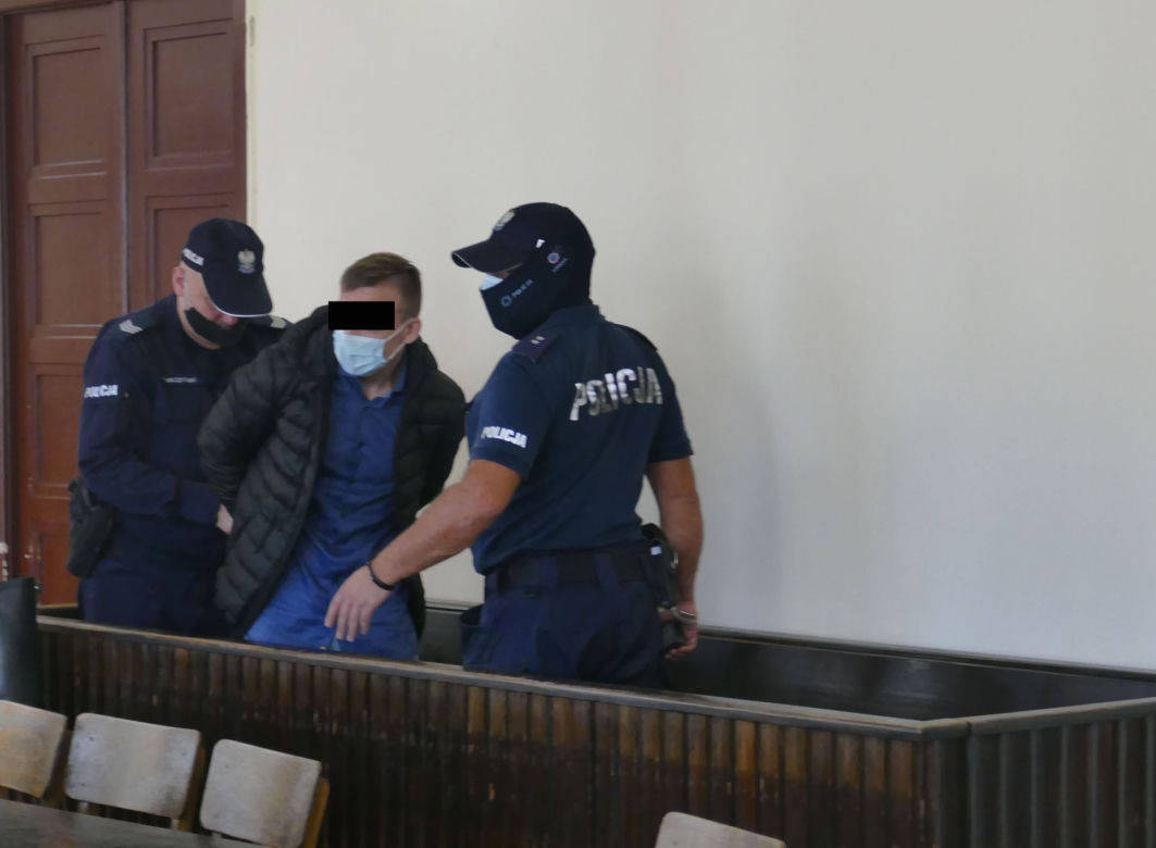 Schorowany emeryt wpakował fałszywego policjanta za kratki