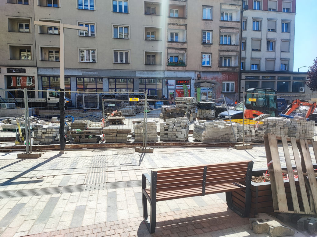Ulica Dworcowa w Bytomiu nadal rozkopana