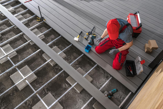 Budowa tarasu drewnianego