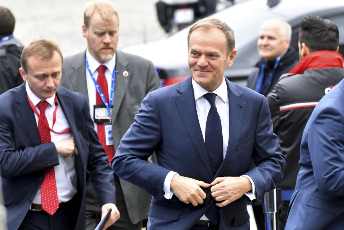 Tusk da zarobić kumplom