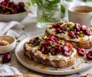 Pieczone czereśnie, ricotta i odrobina miodu. Czasem tyle wystarczy do szczęścia