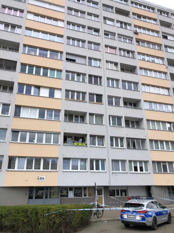 Działania służb w bloku przy ul. Gajowickiej