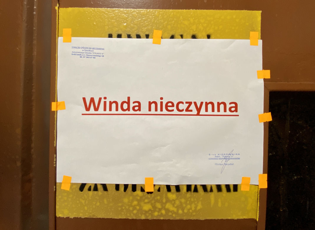 Tragiczny pożar w Suwałkach. W windzie spłonął mężczyzna