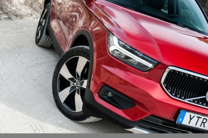 Volvo XC40 D4
