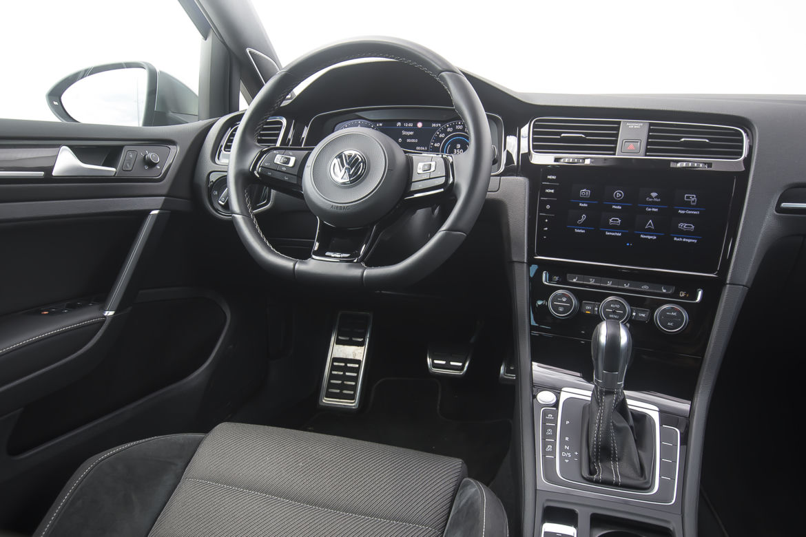 Volkswagen Golf R 5D 2.0 TSI 300 KM DSG7 4Motion