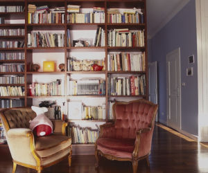 Stylowe meble w biblioteczce