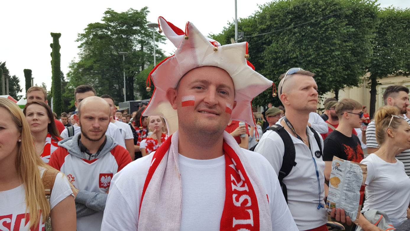 Strefa kibica przed Halą Stulecia
