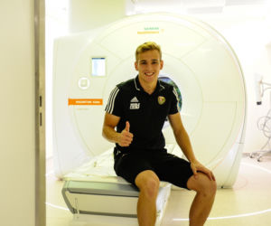 Mateusz Praszelik na testach medycznych w Śląsku Wrocław
