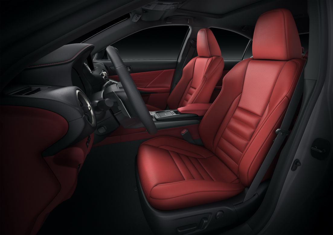 2021 Lexus IS