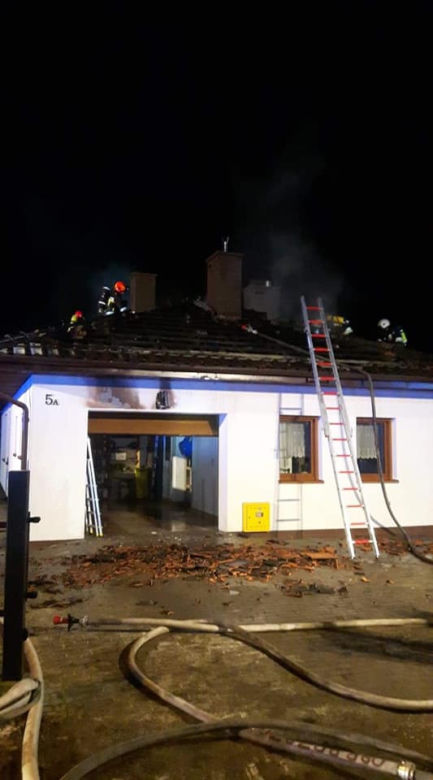Pożar domu jednorodzinnego w podbydgoskiej Kobylarni! [ZDJĘCIA]