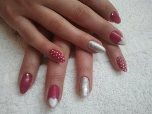 manicure, paznokcie, manicure w kropki, lakier do paznokci