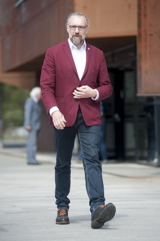 MATEUSZ KIJOWSKI NIEMODNY.