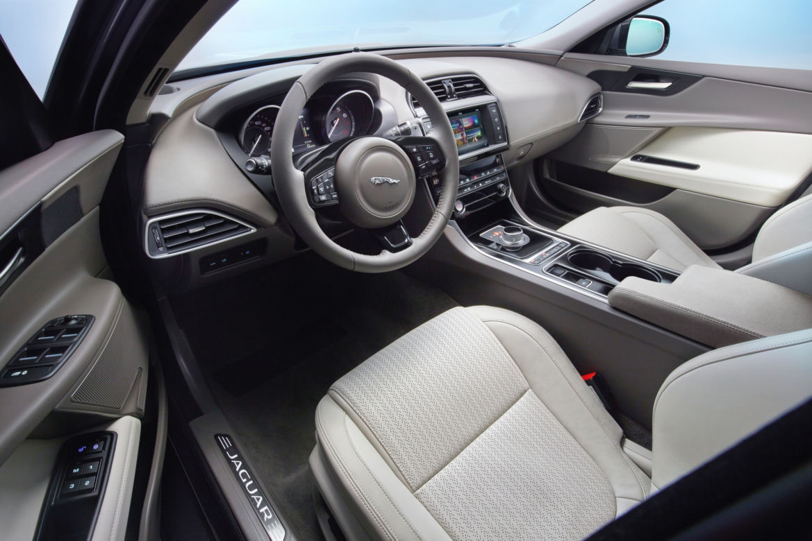 Jaguar XE