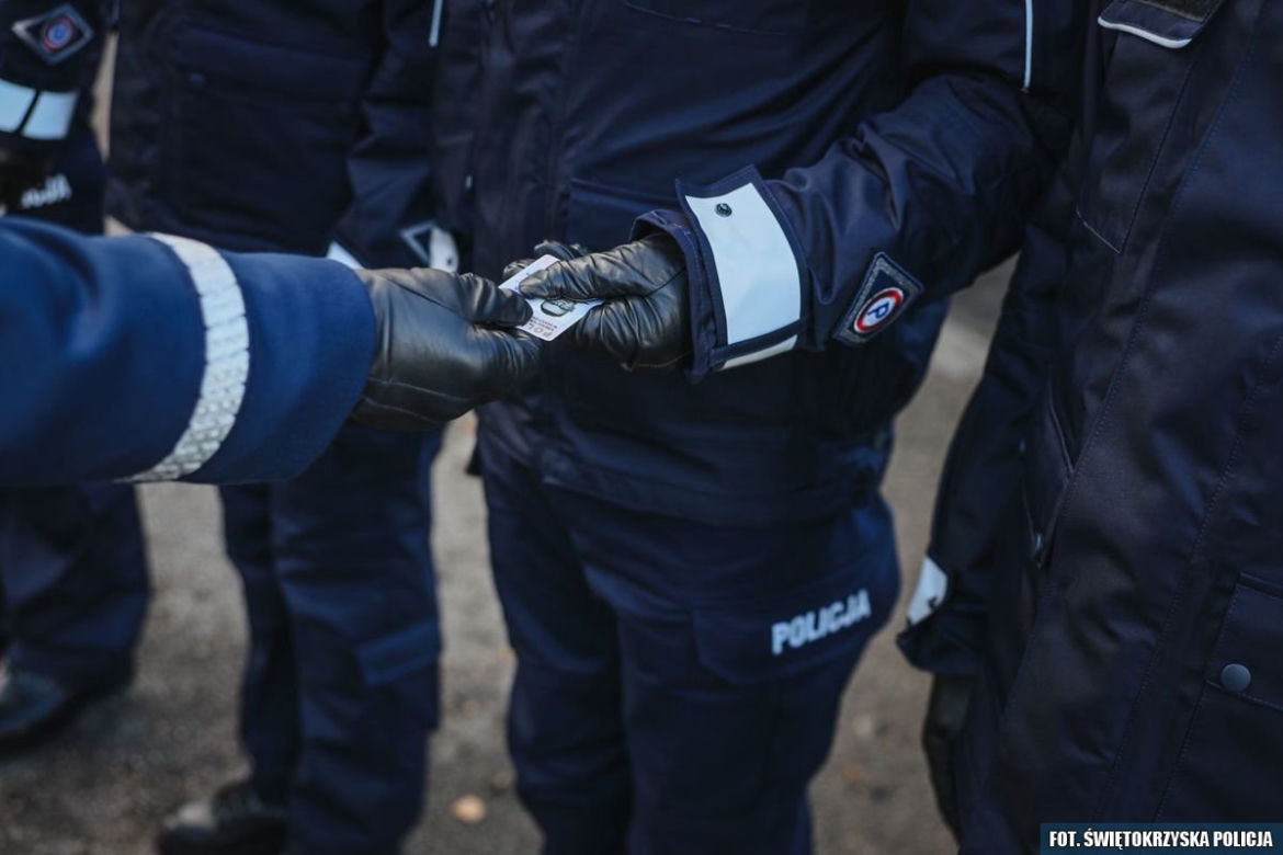 Nowi policjanci w świętokrzyskim garnizonie. W szeregi wstąpiło 58 funkcjonariuszy 