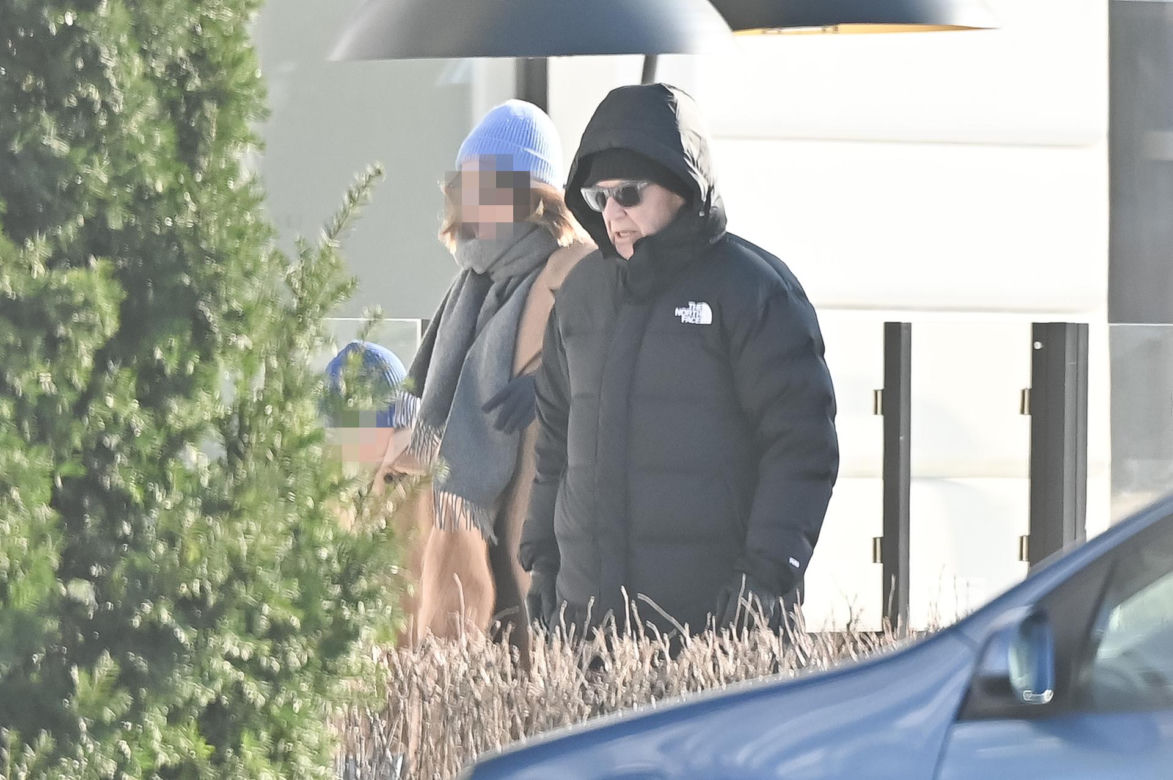 Marek Kondrat z żoną i córką w Warszawie