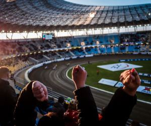 Apator Toruń - Arged Malesa Ostrów, zdjęcia kibiców z Motoareny. Galeria z meczu PGE Ekstraligi
