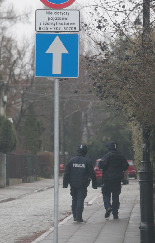 Policja pilnuje domu Jarosława Kaczyńskiego w Sylwestra