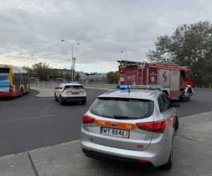 Zamknęli pętlę autobusową przez tajemniczy bidon. Interwencja pirotechników trwała kilka godzin
