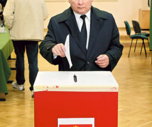 	Założył się i poszedł głosować