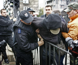 Bili się z policją, bo nie tolerują homoseksualistów