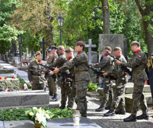 Tak pożegnały Jana Frycza córka i wnuczka. Trudno się nie rozpłakać