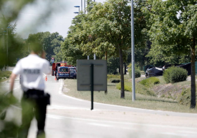 TERRORYSCI ZABIJAJĄ TURYSTÓW W TUNEZJI