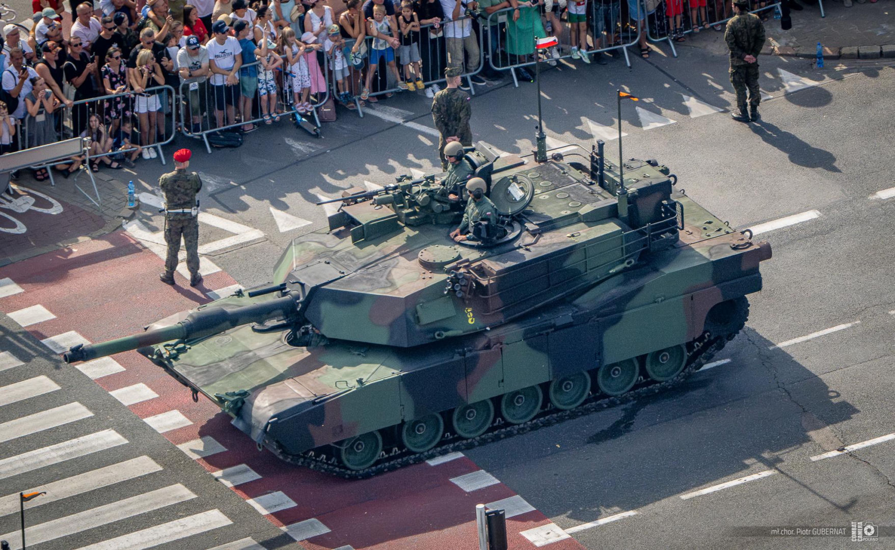 Święto Wojska Polskiego 2026: Wielka defilada w Warszawie i parada morska w Gdyni. Tysiące żołnierzy i ten sprzęt wojskowy zaskoczą Polaków