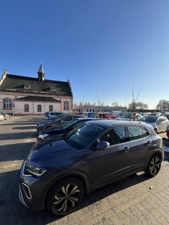 Parking przy Ćwiczni