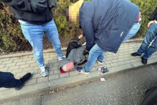 Oszukał seniorkę na 100 tys. i następnego dnia wrócił po więcej. Wpadł na gorącym uczynku