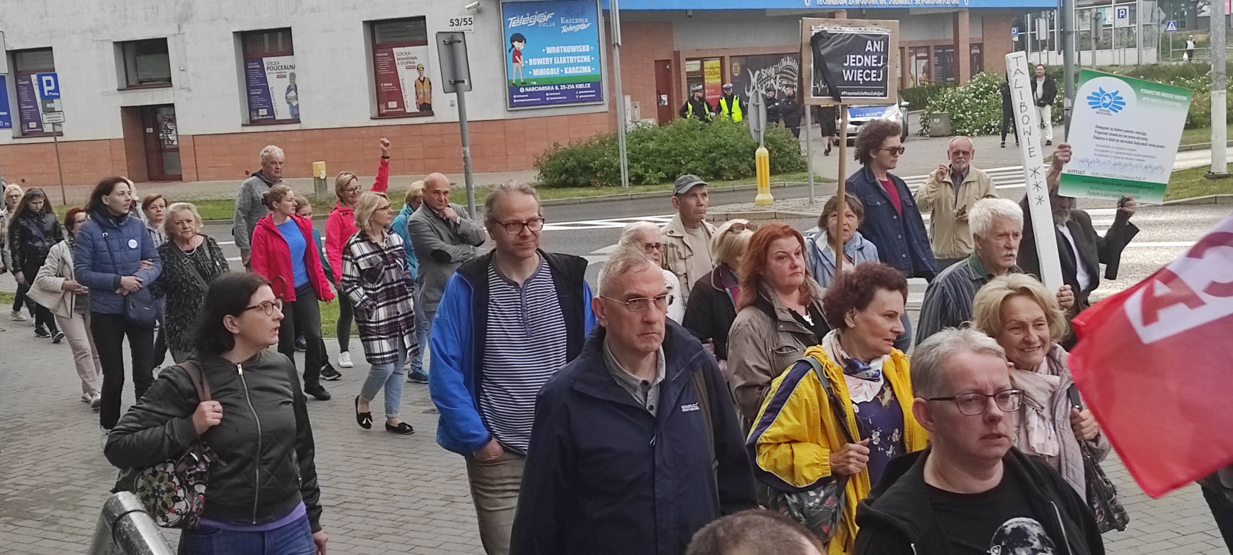 Protest kobiet "Ani jednej więcej!" w Kielcach (14 czerwca 2023)