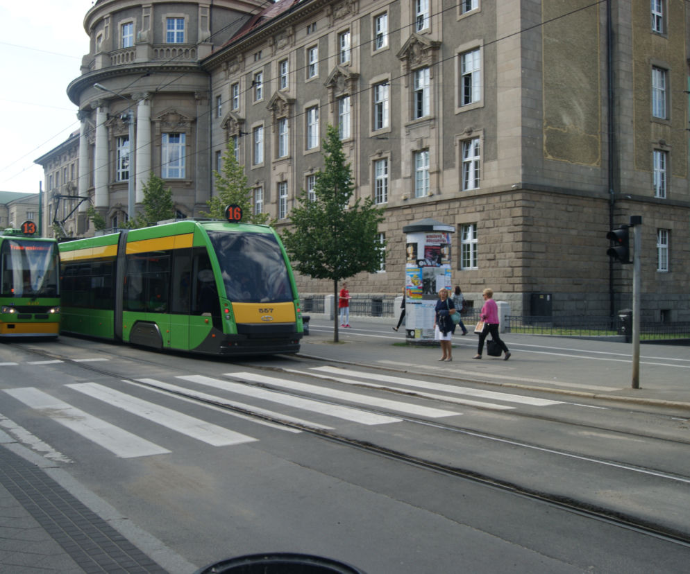 Poznaniacy mają dość opóźnień, korków i awarii...