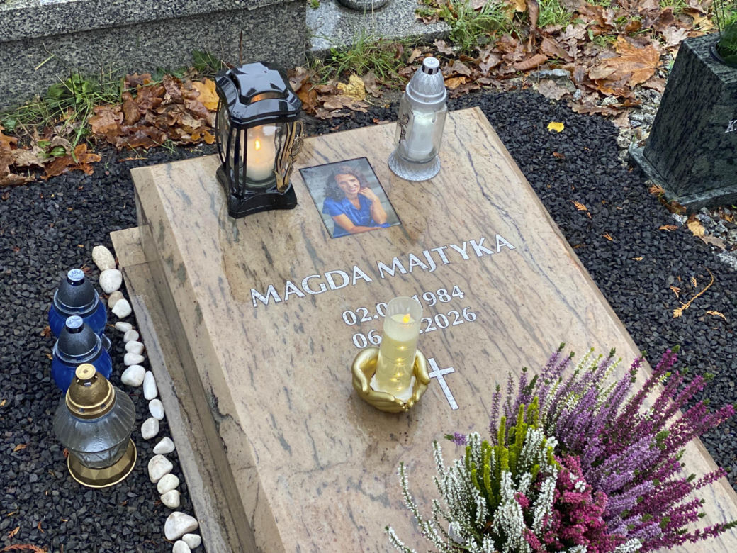 Tak wygląda grób Magdaleny Majtyki przed 1 listopada