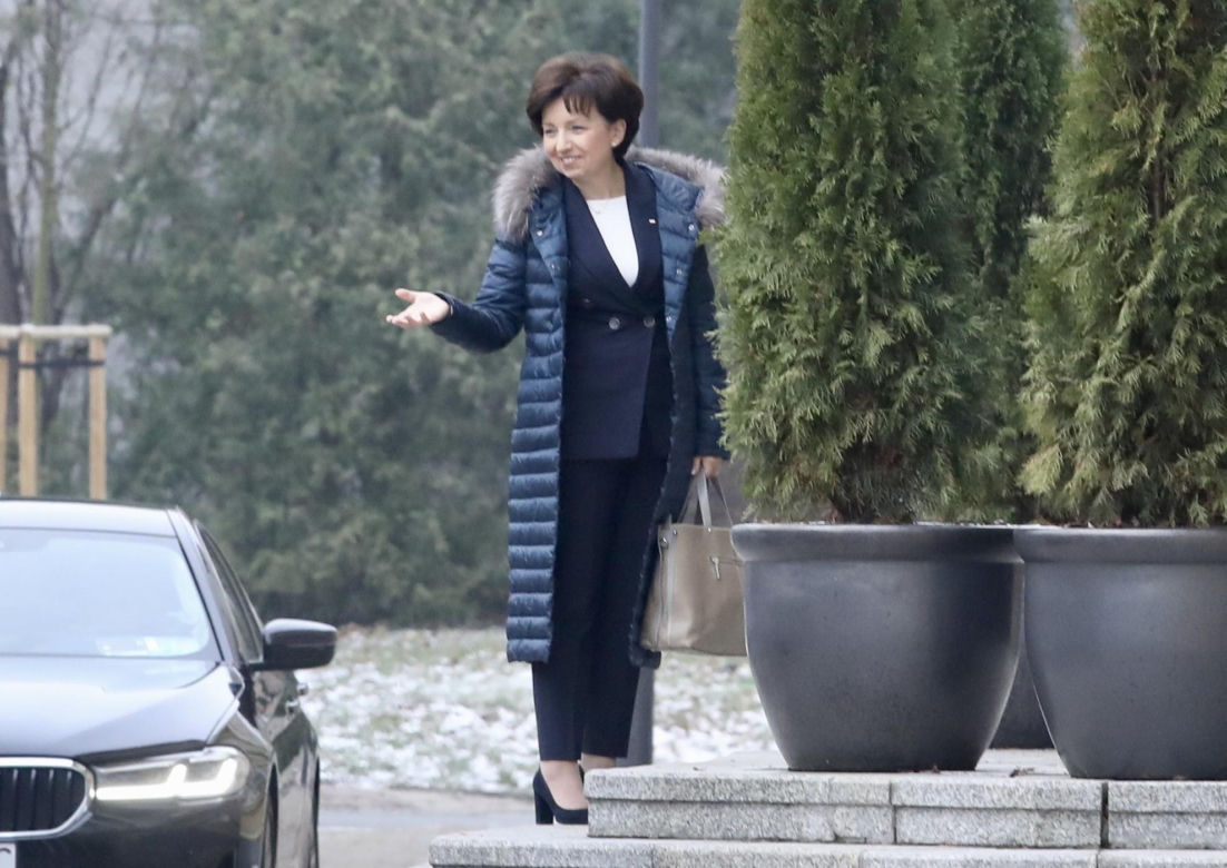 Tak kobiety z rządu wystroiły się na pierwsze posiedzenie. Chorosińska królową stylu